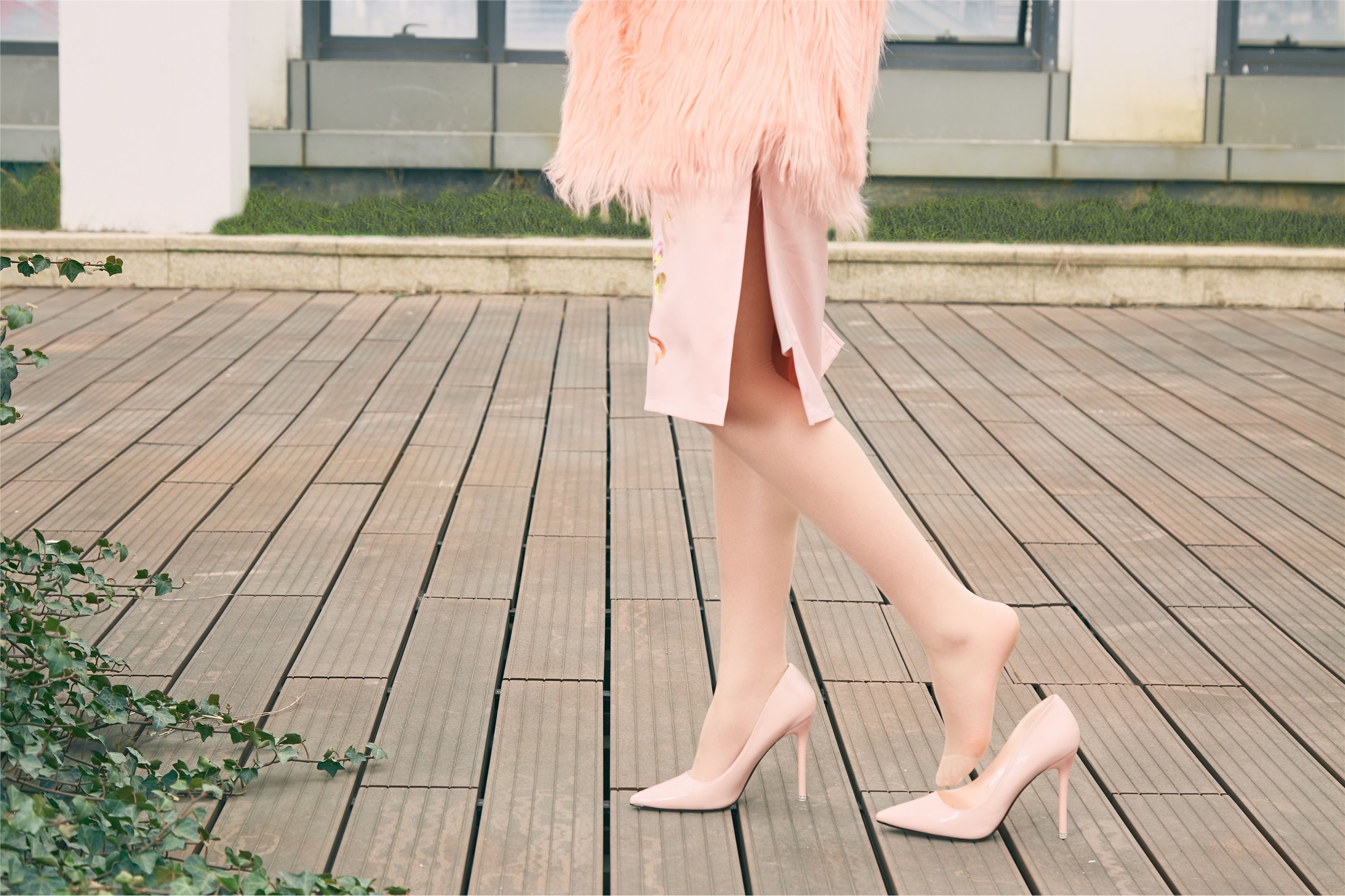 奈丝写真 NO.079 露露-捋捋被风吹乱的秀发